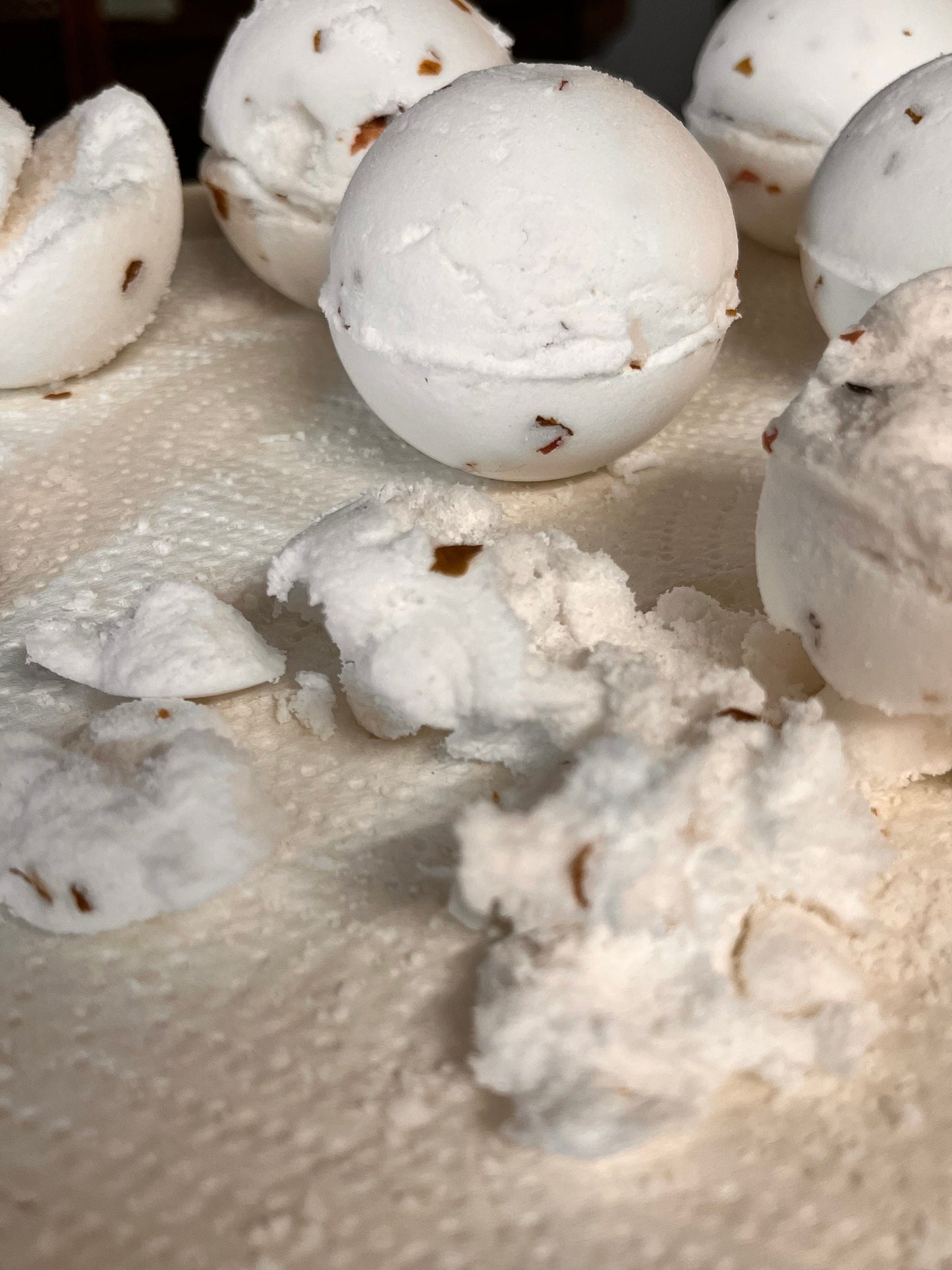 Lavender Bath bombs/bath fizzies/lavender bath bomb/all natural bath fizzies/bath gifts/